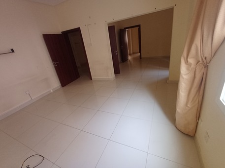 Salmaniya, Apartments/Houses, BHD 300/month,  Furnished,  3 BR,  BHD:-300/month SEMI FURNISHED 3 BHK APARTMENT FOR RENT IN SALMANIYA -: MUNEEB *35041493