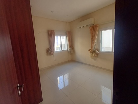 Salmaniya, Apartments/Houses, BHD 300/month,  Furnished,  3 BR,  BHD:-300/month SEMI FURNISHED 3 BHK APARTMENT FOR RENT IN SALMANIYA -: MUNEEB *35041493