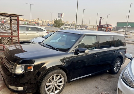 Riyadh, Vehicles, Cars & Trucks , SAR 30000,  Ford Flex,  2014,  Automatic,  265000 KM,   Sle  Black For Urgent Sale