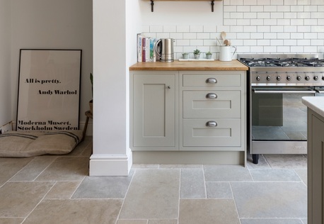 London, Household Items, GBP 38,  Keynes Mix Limestone Floor & Wall Tiles