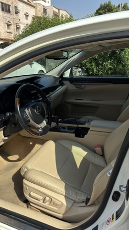 Jeddah, Vehicles, Cars & Trucks , SAR 51,  Lexus ES 350,  2013,  Automatic,  208000 KM,  Lexus ES350  For Sale