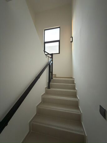 Dubai, Villas, AED 110000,  2100 Sq. Feet,  R2EM ( 3+Maid) L Shape Garden B2B Available For Rent