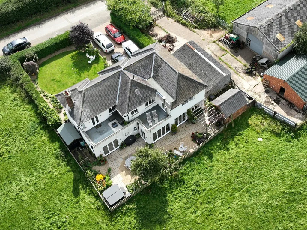 London, Business, Safe And High-Resolution Drone Roof Inspection Services In Derby