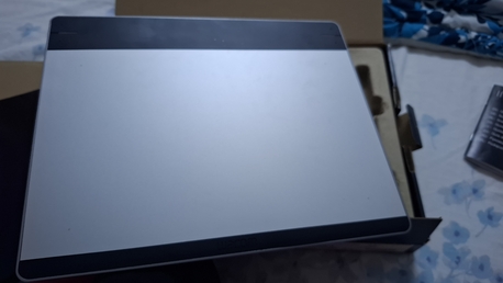 Khobar, Computers, SAR 100,  New Wacom Intuos Pen & Touch Medium (Model CTH-680 / CTH-680S-S)