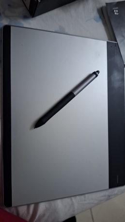 Khobar, Computers, SAR 100,  New Wacom Intuos Pen & Touch Medium (Model CTH-680 / CTH-680S-S)