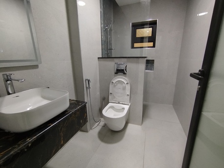 Manama, Apartments/Houses, BHD 260/month,  2 BR,  2Bath Hall. Kitchen. Lift.Car-parking. Unfinished. Carton & Cooker.no A/C In -((Sagiya))