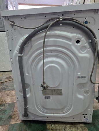 Ad Diriyah, Appliances, SAR 1200,  Midea 12KG Washing Machine With Steam Drying &ndash; Same As New