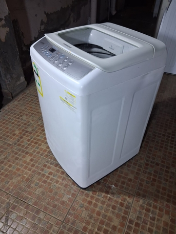 Jeddah, Appliances, SAR 450,  Samsung 5KG Top Load Washing Machine &ndash; Fully Automatic | Like New