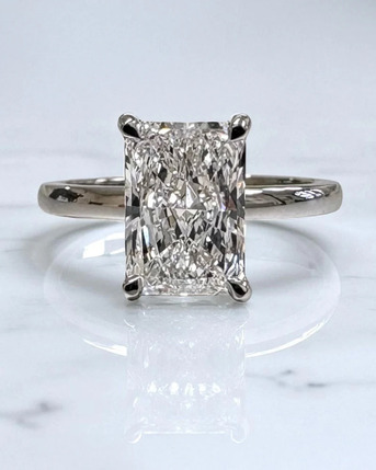 London, Jewelry, GBP 2750,  2ct Radiant Cut Lab Grown Diamond Solitaire Engagement Ring In London