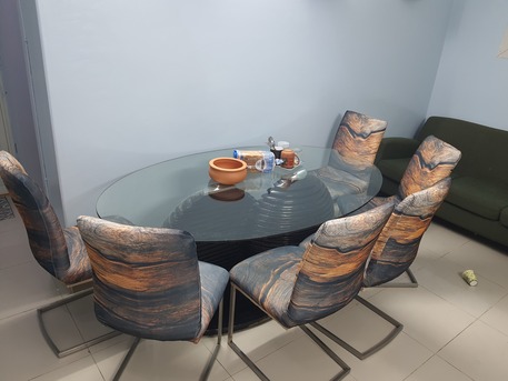Al Malaz, Furniture, SAR 350,  Glass Dining Table With 6 Chairs