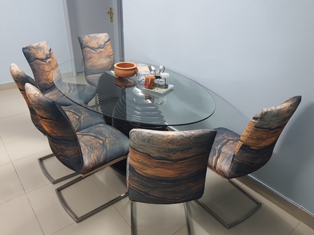 Al Malaz, Furniture, SAR 350,  Glass Dining Table With 6 Chairs