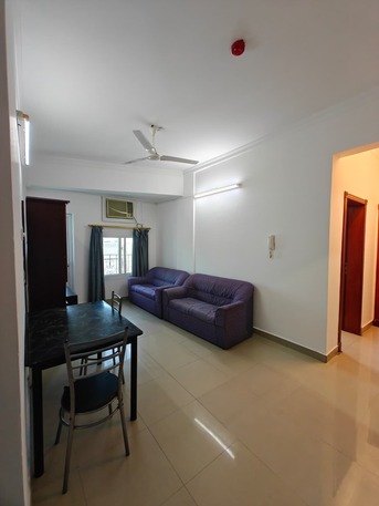 Manama, Villas, BHD 180,  130 Sq. Meter,  Spacious Flat For Rent In Gudabiya Close To Manama