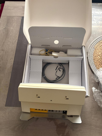 Riyadh, Mobile Phones, SAR 500,  3 Routers