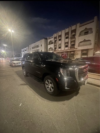 Jeddah, Vehicles, Cars & Trucks , SAR 159000,  Gmc Yukon,  2022,  Automatic,  86000 KM,    Model For Sale