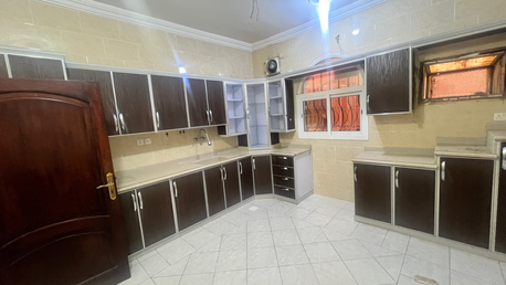 Jeddah, Apartments/Houses, SAR 2400/month,  5 BR,  Apartment For Family