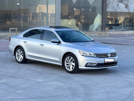 Manama, Vehicles, Cars & Trucks , BHD 4200,  Volkswagen Passat,  2018,  Automatic,  99450 KM,    (Silver)