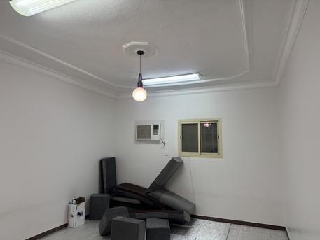 Al Yarmouk, Rooms Available, Bright Room For Rent With Separate Washroom &ndash; Expatriates (Riyadh, KSA)