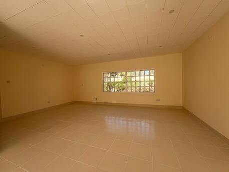 Janabiya, Villas, BHD 400,  300 Sq. Meter,  Spacious Compound Villa With Large Garden | Barbar