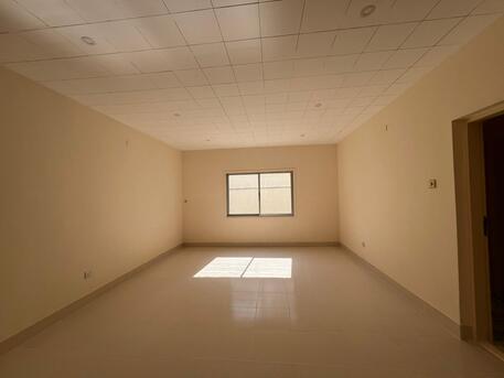 Janabiya, Villas, BHD 400,  300 Sq. Meter,  Spacious Compound Villa With Large Garden | Barbar