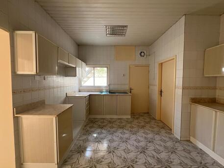 Janabiya, Villas, BHD 400,  300 Sq. Meter,  Spacious Compound Villa With Large Garden | Barbar