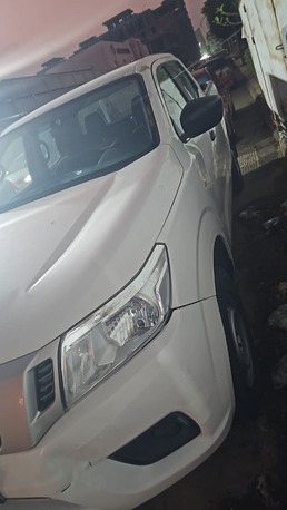 Jeddah, Vehicles, Cars & Trucks , SAR 37000,  Nissan Navara,  2019,  Manual,  153300 KM,    FOR SALE