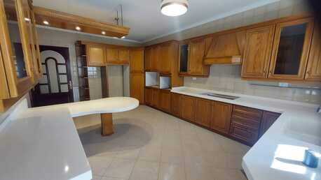 Amman, Apartments/Houses, JOD 13000/year,  4 BR,  300 Sq. Meter,  Spacious Apartment For Rent In Al Swafiyieh