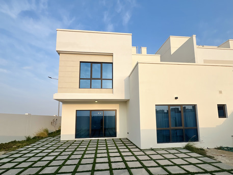 Janabiya, Villas, BHD 1000,  Furnished,  350 Sq. Meter,  Sea View 4br Villa With Backyard & Maid&rsquo;s Room