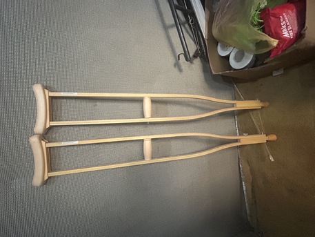 Jubail, Health & Beauty Items, SAR 35,  Wooden Crutches