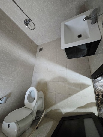 Salmaniya, Apartments/Houses, BHD 300/month,  Furnished,  2 BR,  Parking - Very Spacious Fully Furnished 2 BHK Flat With Ewa @300/BD In Salmaniya