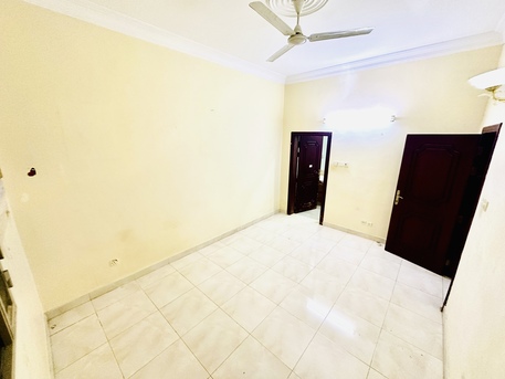 Adliya, Rooms Available, BHD 120/month,  Attached Bathroom Room For Rent In Adliya. ( Unlimited Ewa )