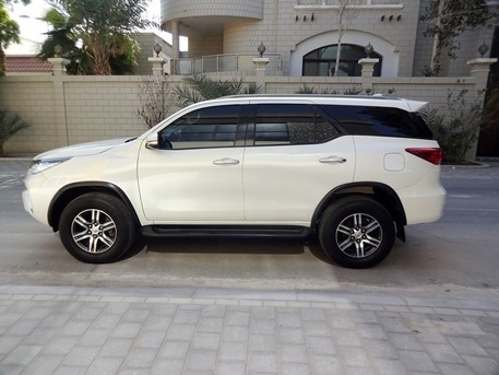 Umm Al Hassam, Vehicles, Cars & Trucks , BHD 7600, Toyota Fortuner, 2017, Automatic, 130000 KM, 4X4 2.7L V4 Agency Maintained Neat Clean Car For Sale Expat Leaving !