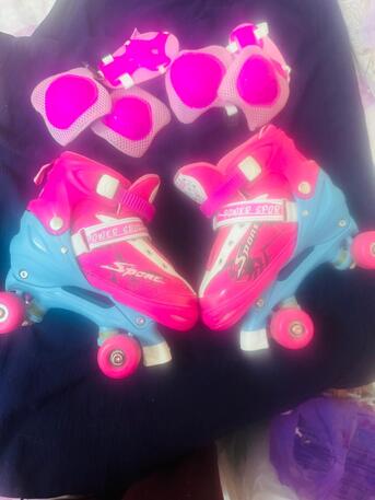 Riyadh, Sporting Goods, SAR 100,  Offer!!!!  Cute Pink Skatting Shoes With All Attachments