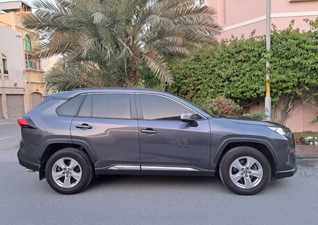Riffa, Vehicles, Cars & Trucks , BHD 7200,  Toyota RAV4,  2021,  Automatic,  190000 KM,  Excellent Condition