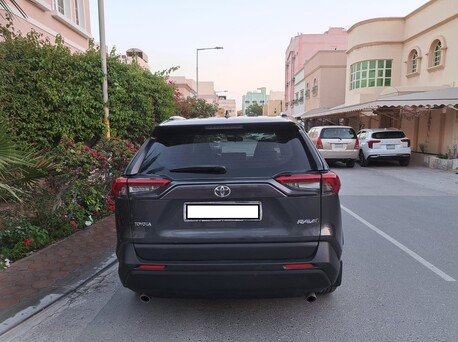 Riffa, Vehicles, Cars & Trucks , BHD 7200,  Toyota RAV4,  2021,  Automatic,  190000 KM,  Excellent Condition