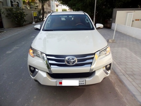 Zinj, Vehicles, Cars & Trucks , BHD 7600,  Toyota Fortuner,  2017,  Automatic,  130000 KM,  TOYOTA FORTUNET V4 7 SEATER SUV FOR SALE OR EXCHANGE WITH SEDAN