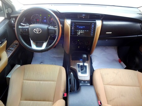 Zinj, Vehicles, Cars & Trucks , BHD 7600,  Toyota Fortuner,  2017,  Automatic,  130000 KM,  TOYOTA FORTUNET V4 7 SEATER SUV FOR SALE OR EXCHANGE WITH SEDAN