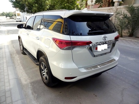 Zinj, Vehicles, Cars & Trucks , BHD 7600,  Toyota Fortuner,  2017,  Automatic,  130000 KM,  TOYOTA FORTUNET V4 7 SEATER SUV FOR SALE OR EXCHANGE WITH SEDAN
