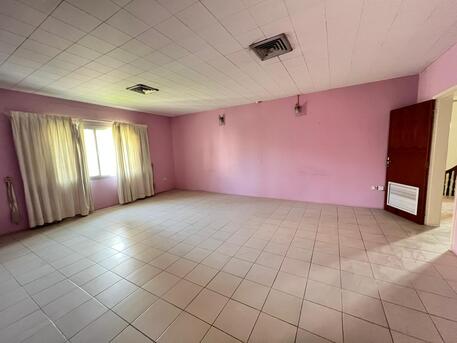 Budaiya, Villas, BHD 450,  350 Sq. Meter,  Spacious 4BHK Family Villa | Garden | Maid Room