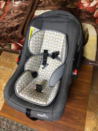 Riyadh, Baby & Kid Stuff, SAR 250,  Evenflo Baby Car Seat