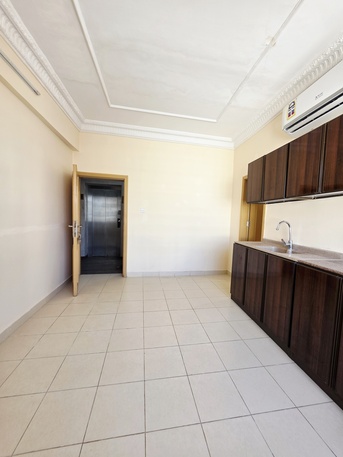 Hoora, Apartments/Houses, BHD 170/month,  1 BR,  -Very Neet & Clean Semi Furnished 1 BHK Flat With Unlimited Ewa @170/BD In Hoora