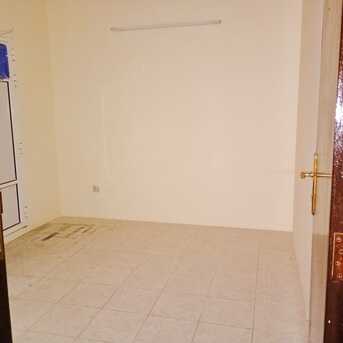 Salmaniya, Apartments/Houses, BHD 200/month,  2 BR,  BHD:-200/month UN FURNISHED 2 BHK APARTMENT FOR RENT IN SALMANIYA -: MUNEEB *35041493