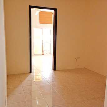 Salmaniya, Apartments/Houses, BHD 200/month,  2 BR,  BHD:-200/month UN FURNISHED 2 BHK APARTMENT FOR RENT IN SALMANIYA -: MUNEEB *35041493