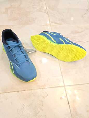 Jeddah, Household Items, SAR 400,  Sports Shoes. New. Reebok. Blue Color. New