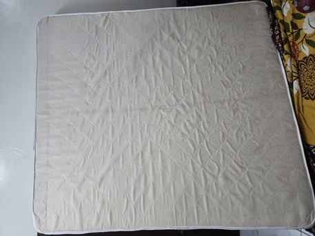 Riyadh, Household Items, SAR 200,  King Size Mattress For Sell In Mint Condition