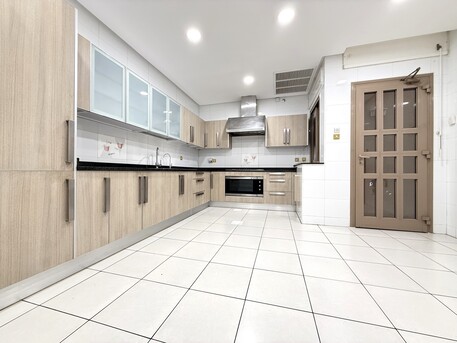 Kuwait City, Apartments/Houses, KWD 1200/month,  3 BR,  Salam &ndash; Unfurnished, Townhouse W/lovely Terrace