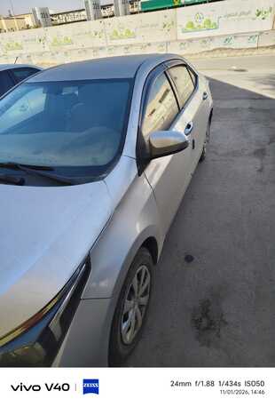 Riyadh, Vehicles, Cars & Trucks , SAR 30000,  Toyota Corolla,  2015,  Automatic,  275000 KM,    Silver Color