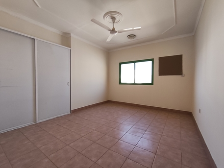 Mahooz, Apartments/Houses, BHD 200/year,  1 BR,  Mahooz:- Spacious 1Bhk Unfurnished Flat On Rent With Ewa