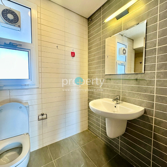 Salmiya, Apartments/Houses, KWD 1300/month,  3 BR,  3 Bedroom Duplex Seaview Apartment For Rent In Salmiya, Kuwait