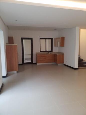 Muharraq, Real Estate For Sale, BHD 155,  5 BR,  260 Sq. Meter,  FOR SALE: Brand New Villa &ndash; Diyar Al Muharraq