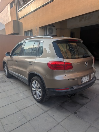 Jeddah, Vehicles, Cars & Trucks , SAR 28900,  Volkswagen Tiguan SE,  2013,  Automatic,  183000 KM,  Volkswagen Tiguan 2.0 Excellent Condition